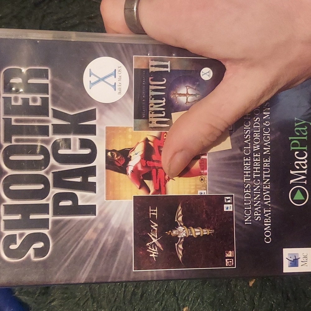 Mac play Mac video games. Shooter pack. Hexen heretic and siri?